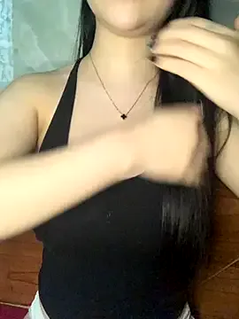 Offline Lyly11 on StripChat