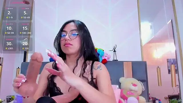 Offline MadyJackson on StripChat