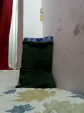 Offline magicmoment00786 on StripChat