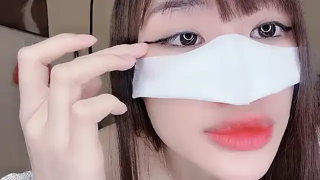 Offline MaiLiiil on StripChat