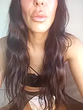 Offline MAIRA__90 on StripChat