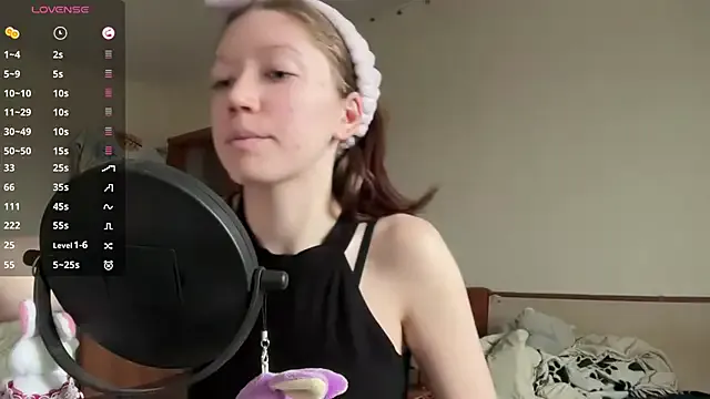 Offline MargarettNewbie on StripChat