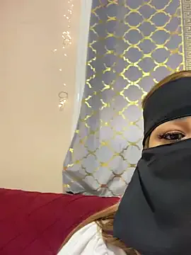 Offline mari_layali on StripChat