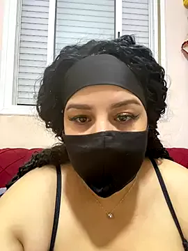 Offline mari_layali on StripChat