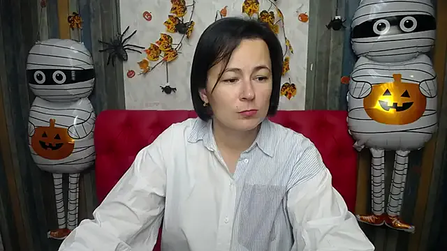 Offline MarieSho on StripChat