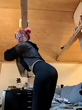 Offline marijacucu on StripChat