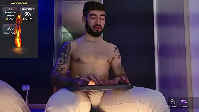 Offline MarkWalker__ on StripChat