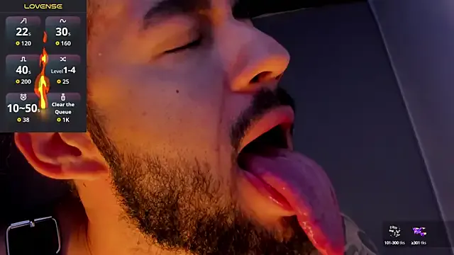 Offline MarkWalker__ on StripChat