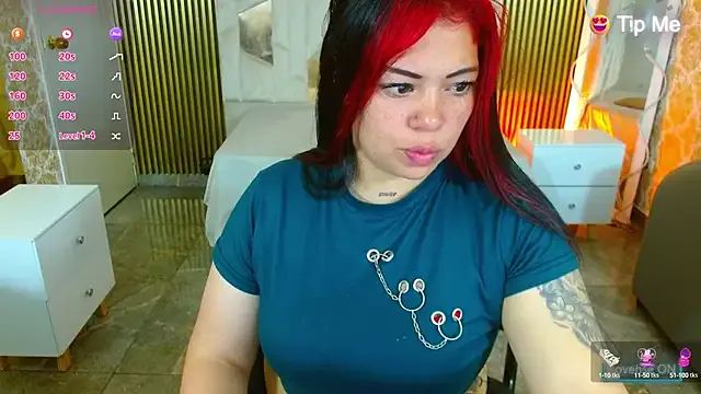 Freechat martinna_tay on StripChat