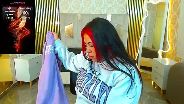 Freechat martinna_tay on StripChat