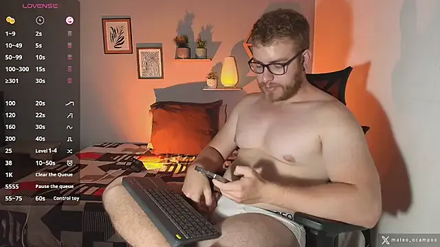 Offline mateo_ocampo on StripChat