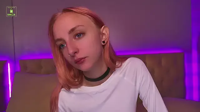 Offline maya_snow on StripChat