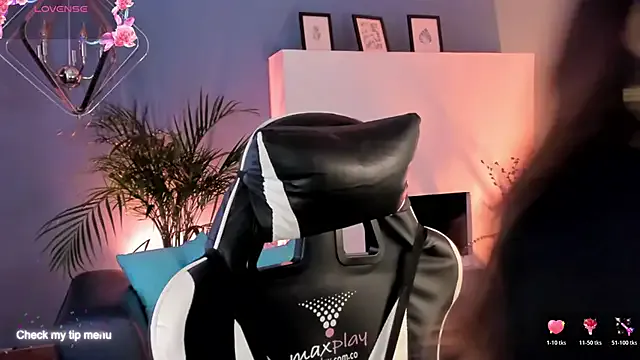 Megan_inked on StripChat