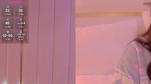 Offline MeganStrain on StripChat