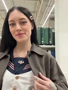 Offline Melissa_crazy on StripChat