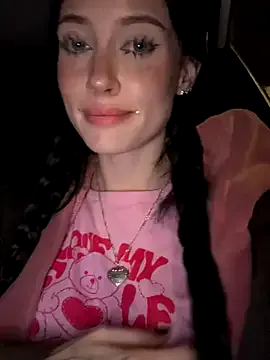 Offline Melissa_crazy on StripChat