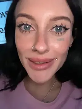 Offline Melissa_crazy on StripChat