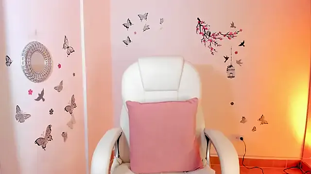 Offline melody_starr on StripChat