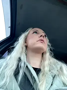 Offline MerlinDave on StripChat