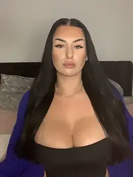 Offline Mia-Bremer on StripChat