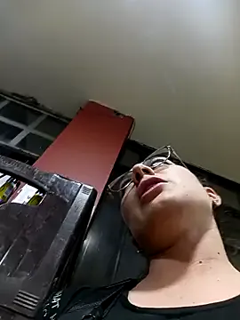 Mia-love-03 on StripChat