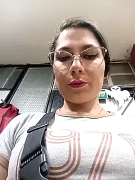 Mia-love-03 on StripChat