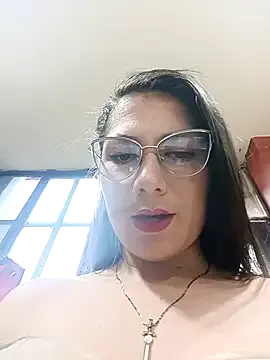 Mia-love-03 on StripChat