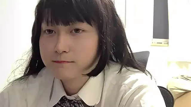 Offline Mia032 on StripChat