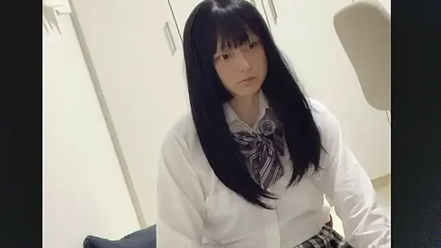 Offline Mia032 on StripChat