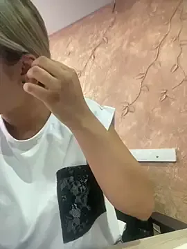 Freechat Miabonnett_ on StripChat