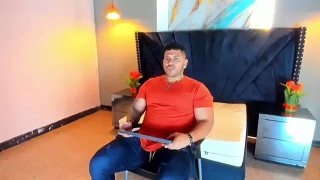 Offline michael_hill1 on StripChat