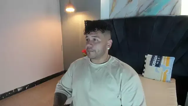 Offline michael_hill1 on StripChat