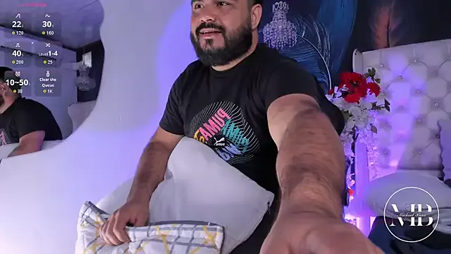 Offline MichaelBear_ on StripChat