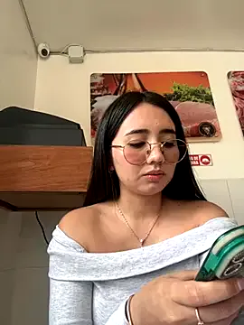 Offline Michelle_Zoe on StripChat