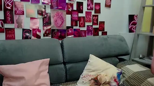 Offline MilanaRoza on StripChat