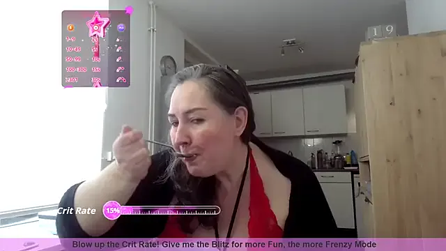 MilfGina on StripChat