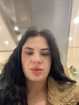 Offline MiraReach on StripChat