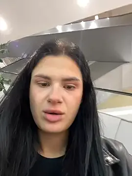 Offline MiraReach on StripChat