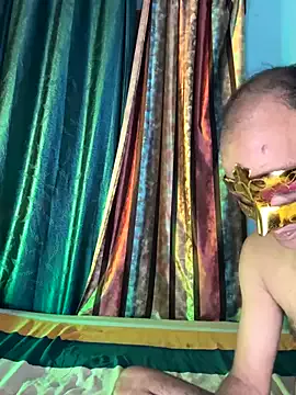 Offline Mis_malika2 on StripChat