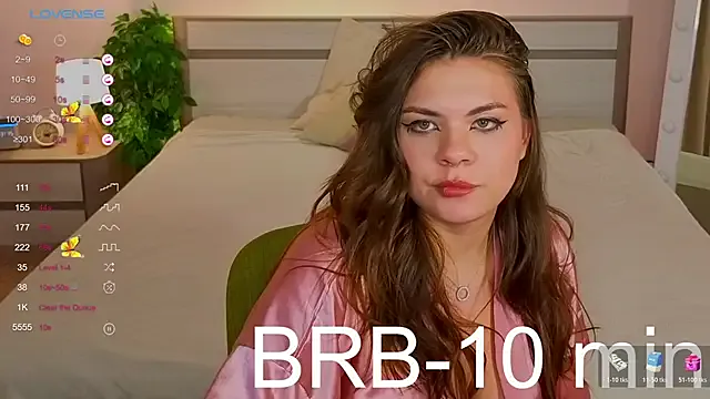 Offline Miss_Delia on StripChat