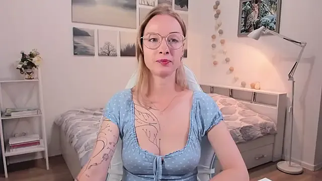 MissRightX on StripChat