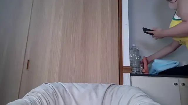 Offline miyuki105 on StripChat