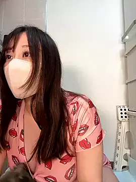 Offline miyuki105 on StripChat