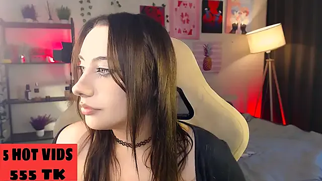 Freechat MoranaKit on StripChat