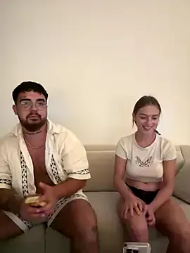 Offline MrAndMrsSavage on StripChat