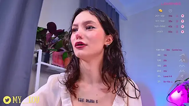 Offline MyLoulaby on StripChat