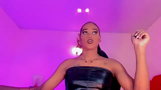 naomy__xx — hey sexy doll