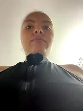 Offline Nathcurly_ on StripChat