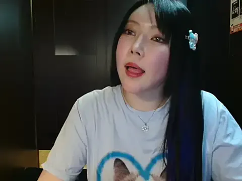 Group NATINATU252525 on StripChat