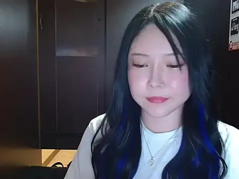 Group NATINATU252525 on StripChat